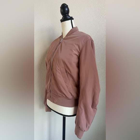 H&M bomber jackets - Picture 3 of 14